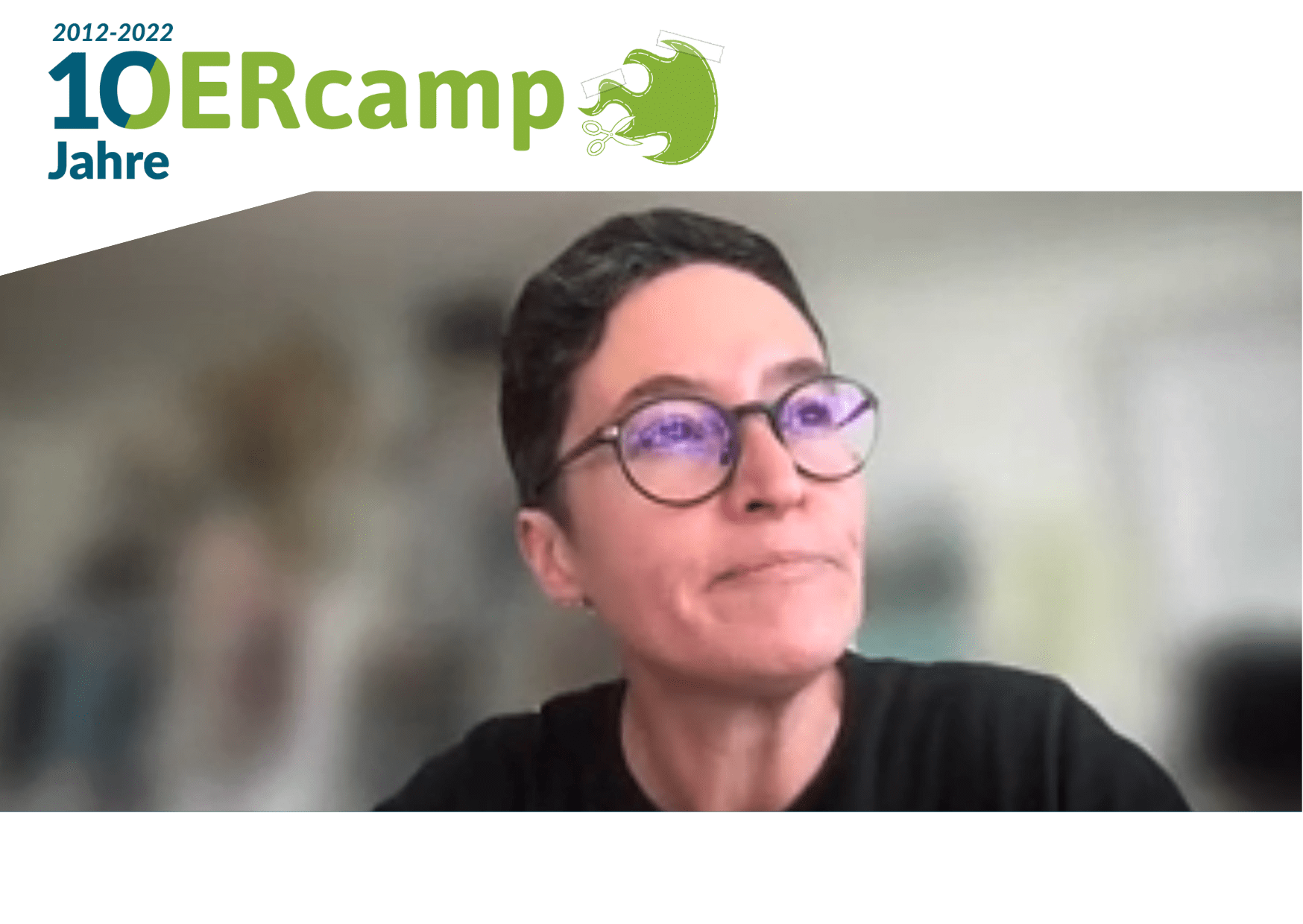 Thumpnail der Aufzeichnung vom OERcamp2022: Isabelle Schuhladen zur Online-Session 